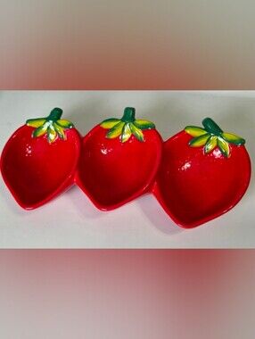 Juicy Red 🍓 Strawberries 🍓 3 Section Snack Serving Tray Appetizer Summer BBQ